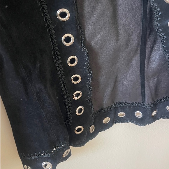 Cache Black Suede Women's Jacket with Eyelet Detailing - Picture 3 of 13